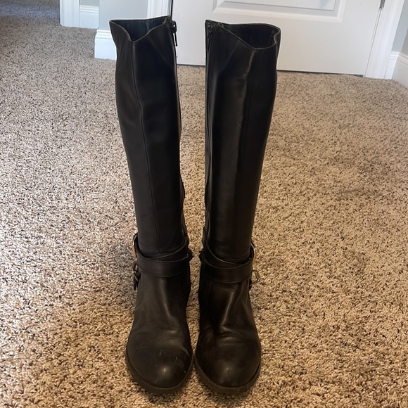 ALDO Black Leather Knee high boots with gold chain detail - Size 6 - Picture 3 of 4